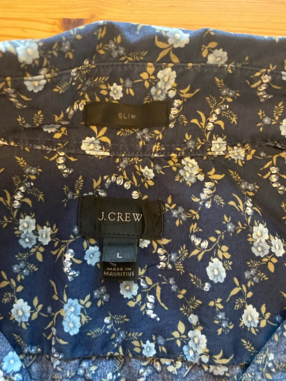 J. Crew Men’s Secret Wash Casual Button Down Navy Blue Floral Slim Fit Size L